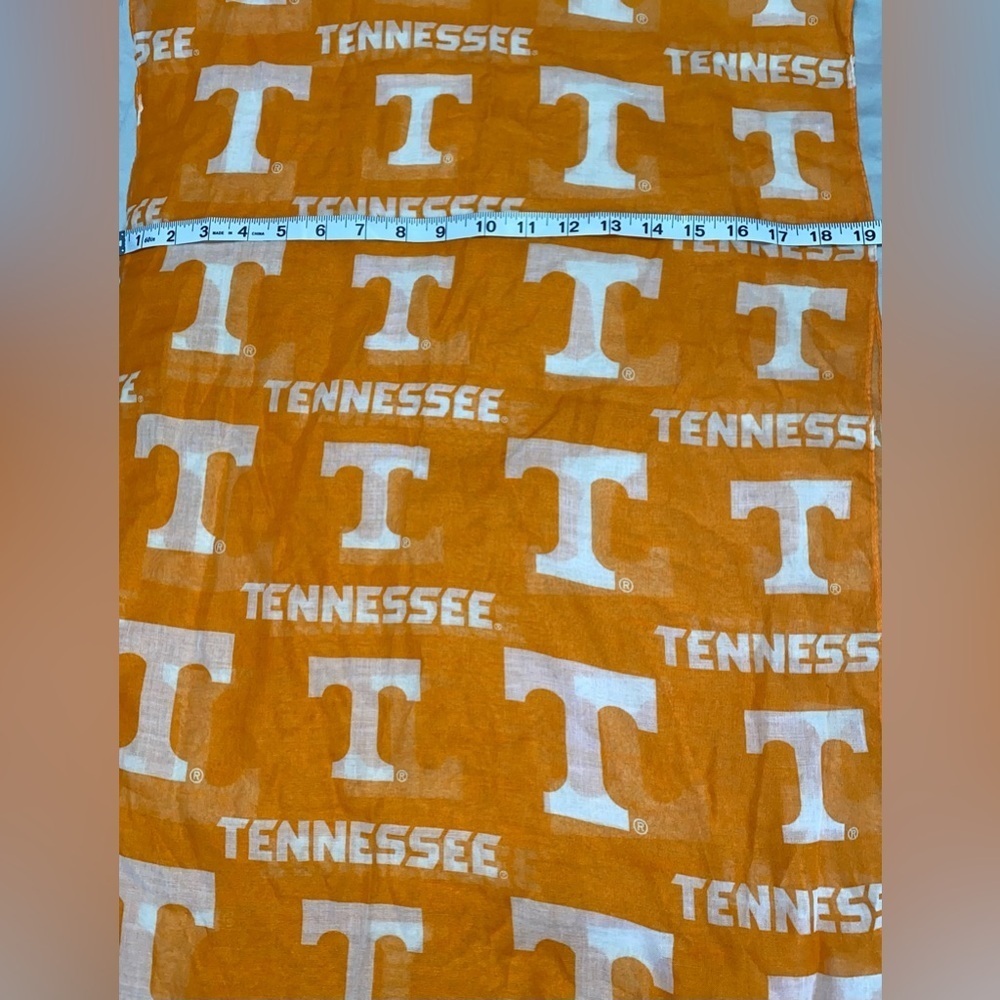 Tennessee Volunteers Orange With White T Scarf - Picture 3 of 5